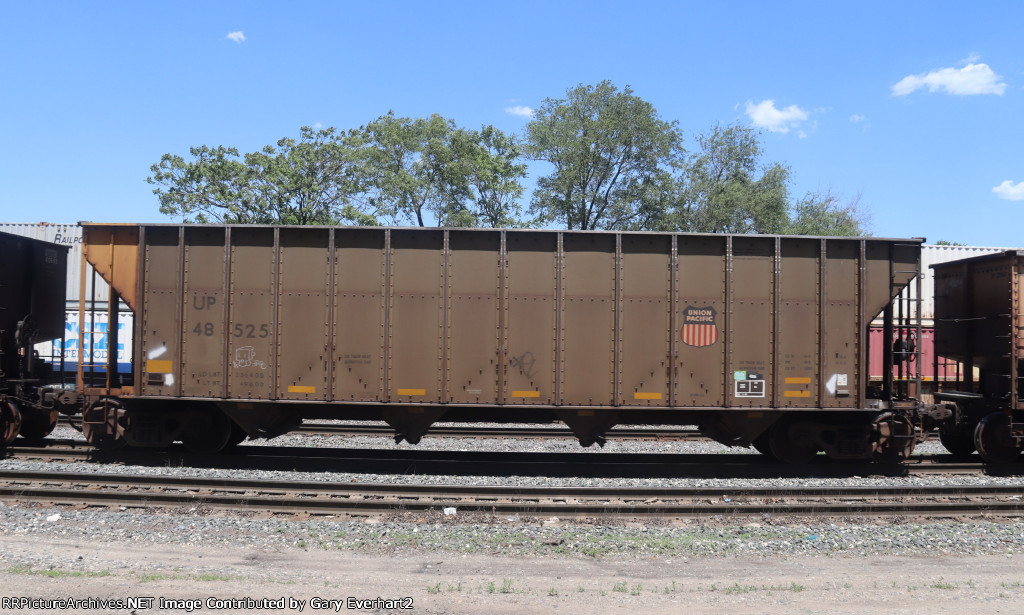 UP 48525 - Union Pacific 